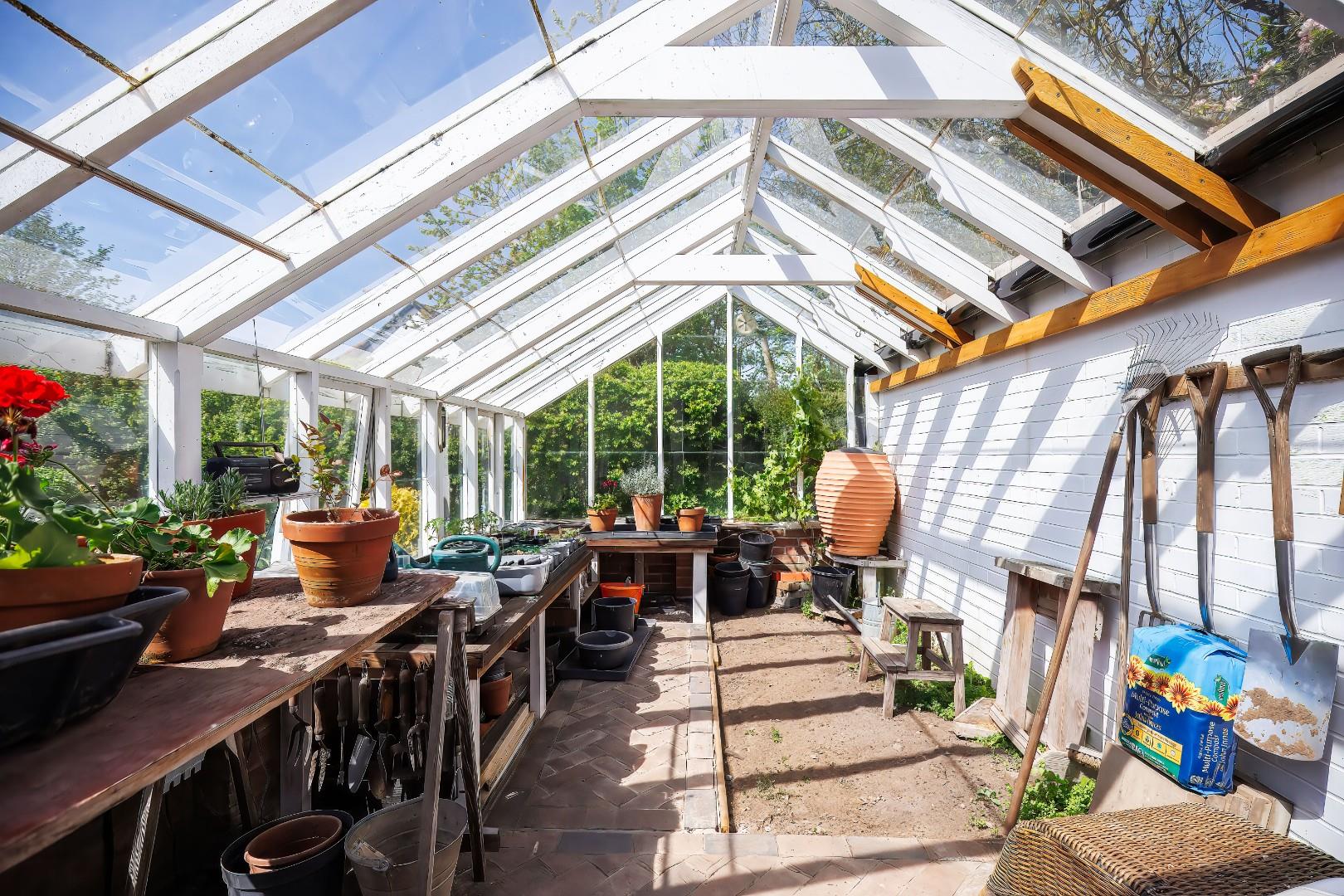 Brynderi, Trehedyn Lane, Gwern-Y-Steeple, Peterston-Super-Ely, Vale Of Glamorgan, CF5 6LG